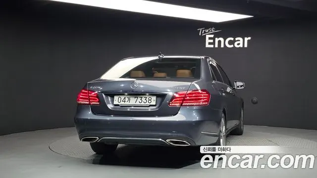 MERCEDES-BENZ E-CLASS W212 2016 — 115 940 км, светло-серебристый, Корея — под ключ — фото 4