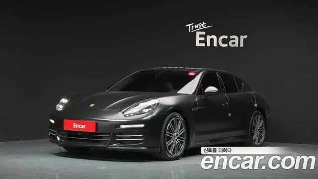 PORSCHE PANAMERA 2015