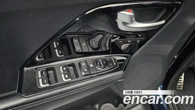 KIA NIRO 2018 — 132 455 км, синий, Корея — под ключ — фото 11
