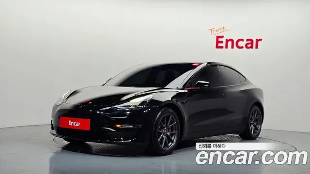 TESLA MODEL 3 2021