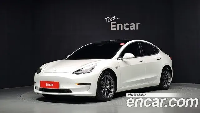 TESLA MODEL 3 2020