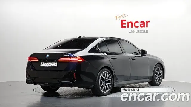 BMW 5 SERIES G60 2026