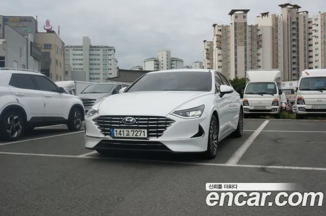 HYUNDAI SONATA HYBRID DN8 2022