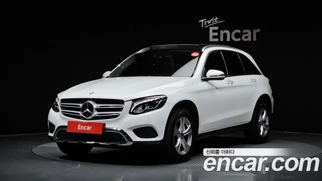 MERCEDES-BENZ GLC-CLASS X253 2016 — 105 013 км, белый, Корея — под ключ — фото 1