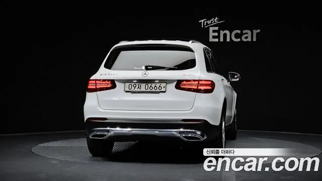 MERCEDES-BENZ GLC-CLASS X253 2016 — 105 013 км, белый, Корея — под ключ — фото 4