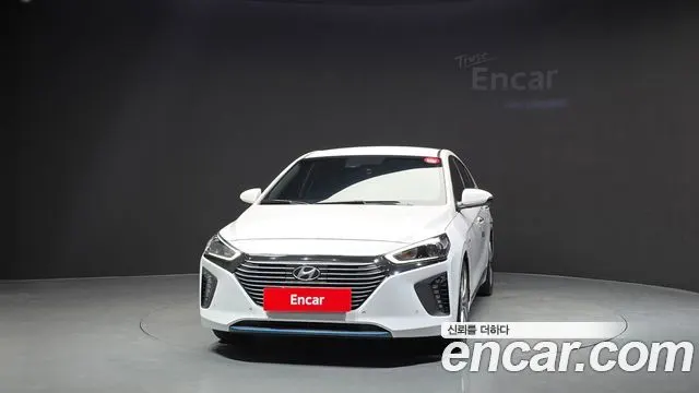 HYUNDAI IONIQ HYBRID 2018 — 198 525 км, белый, Корея — под ключ — фото 3