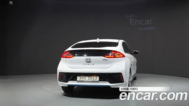 HYUNDAI IONIQ HYBRID 2018 — 198 525 км, белый, Корея — под ключ — фото 4