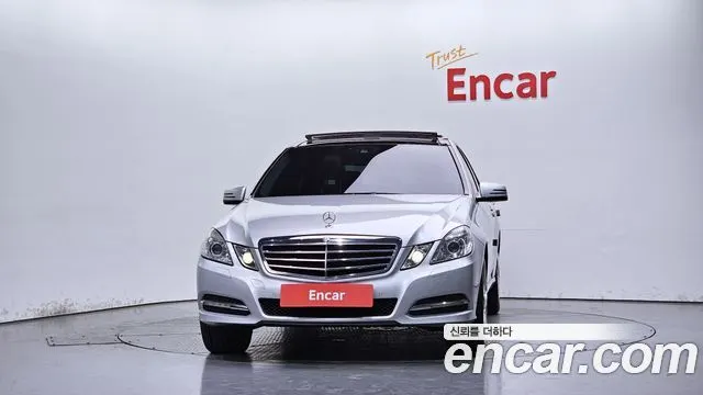 MERCEDES-BENZ E-CLASS W212 2012 — 138 771 км, серебристый, Корея — под ключ — фото 3