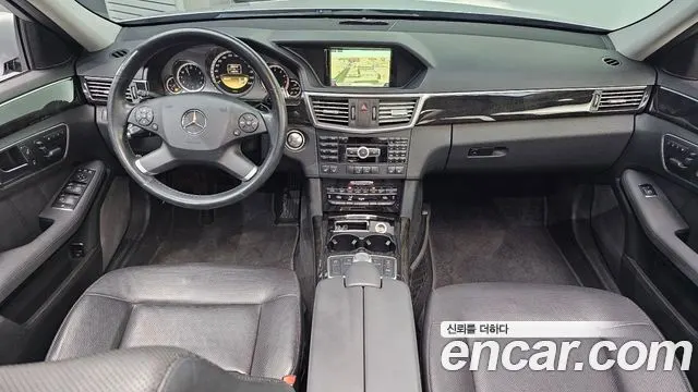 MERCEDES-BENZ E-CLASS W212 2012 — 138 771 км, серебристый, Корея — под ключ — фото 7
