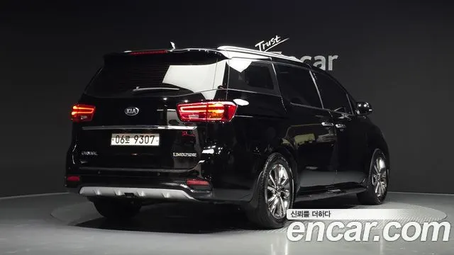 KIA CARNIVAL 2019 — 111 931 км, чёрный, Корея — под ключ — фото 2