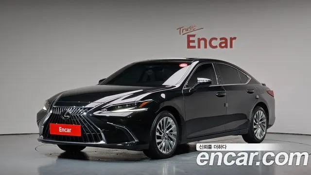 LEXUS ES300H 2024