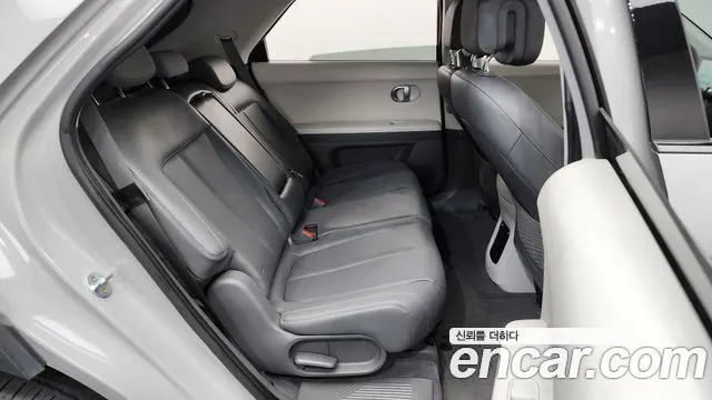 HYUNDAI IONIQ 5 2023 — 47 735 км, серебристо-серый, Корея — под ключ — фото 12