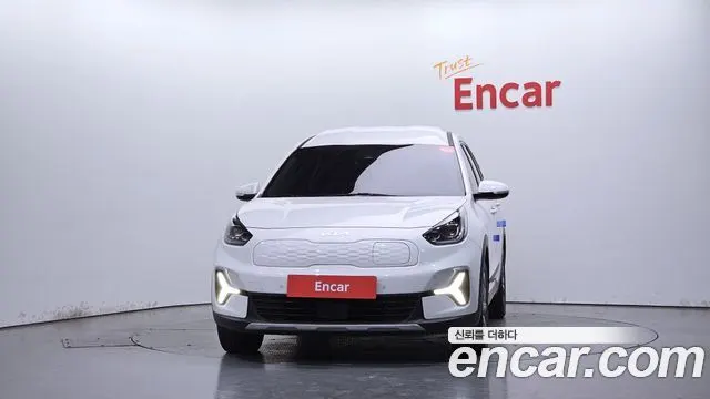 KIA NIRO PLUS 2024 — 145 238 км, белый, Корея — под ключ — фото 3