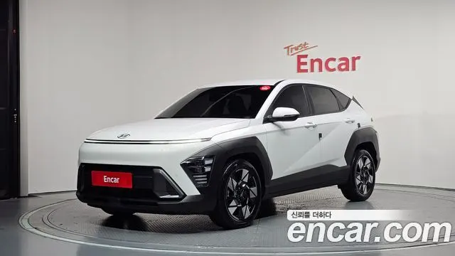 HYUNDAI KONA 2023