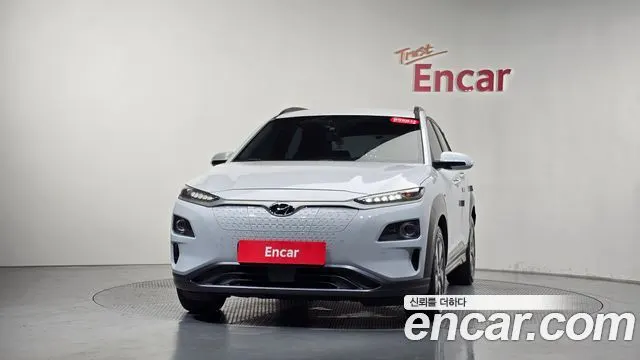 HYUNDAI KONA ELECTRIC 2019 — 178 149 км, белый, Корея — под ключ — фото 3