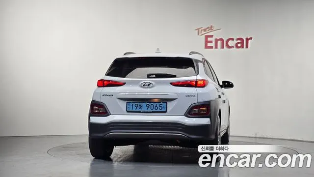 HYUNDAI KONA ELECTRIC 2019 — 178 149 км, белый, Корея — под ключ — фото 4