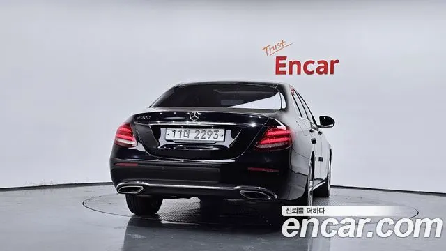 MERCEDES-BENZ E-CLASS W213 2017 — 191 247 км, чёрный, Корея — под ключ — фото 4