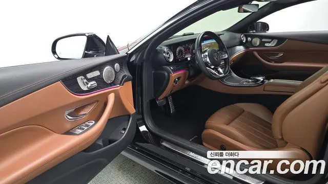 MERCEDES-BENZ E-CLASS W213 2019 — 75 677 км, чёрный, Корея — под ключ — фото 10