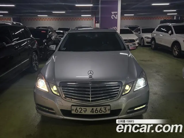 MERCEDES-BENZ E-CLASS W212 2011 — 109 122 км, серебристый, Корея — под ключ — фото 11