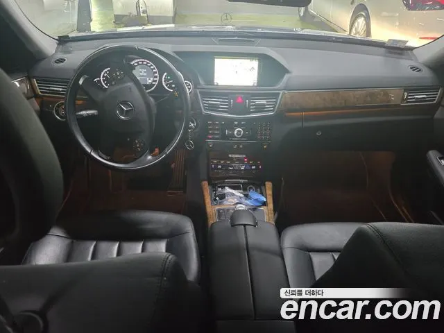 MERCEDES-BENZ E-CLASS W212 2011 — 109 122 км, серебристый, Корея — под ключ — фото 7