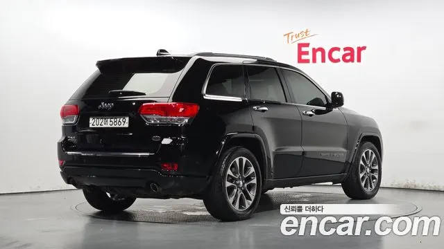 JEEP GRAND CHEROKEE 2017 — 94 476 км, чёрный, Корея — под ключ — фото 2