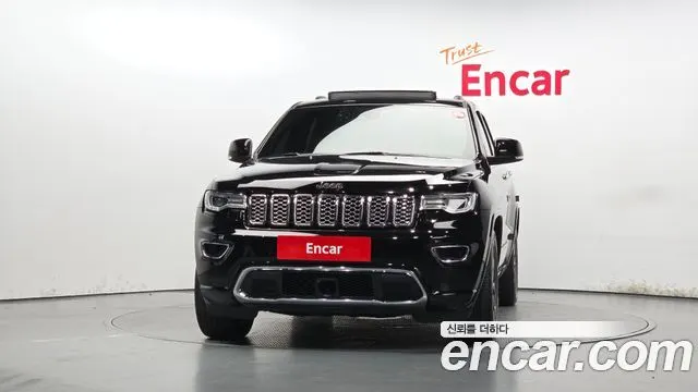 JEEP GRAND CHEROKEE 2017 — 94 476 км, чёрный, Корея — под ключ — фото 3