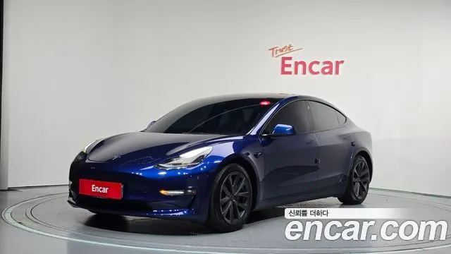 TESLA MODEL 3 2022
