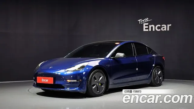 TESLA MODEL 3 2021