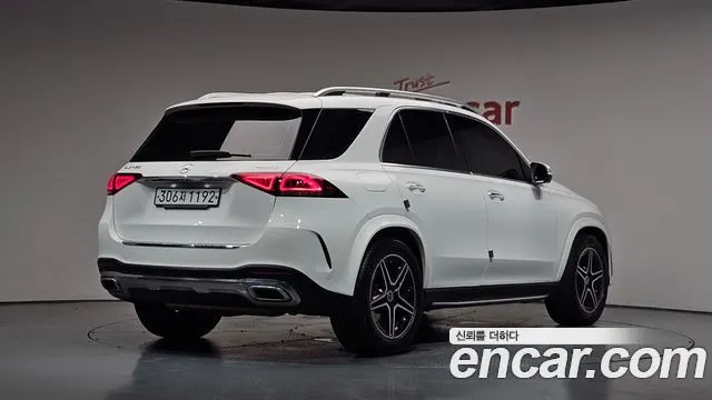 MERCEDES-BENZ GLE-CLASS W167 2019 — 88 210 км, белый, Корея — под ключ — фото 1