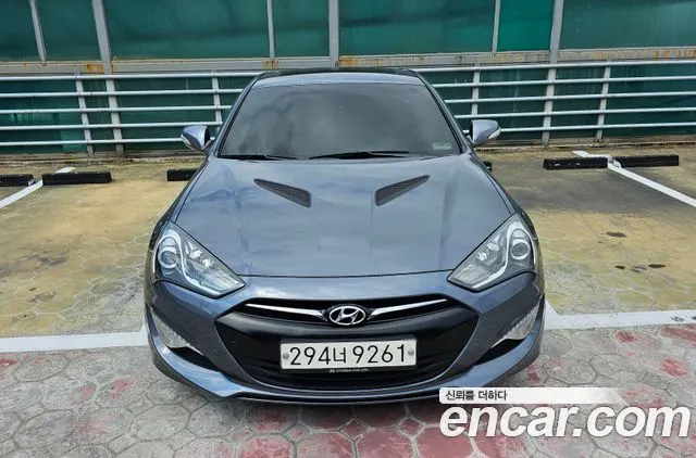 HYUNDAI GENESIS COUPE 2015 — 102 300 км, серебристо-серый, Корея — под ключ — фото 2