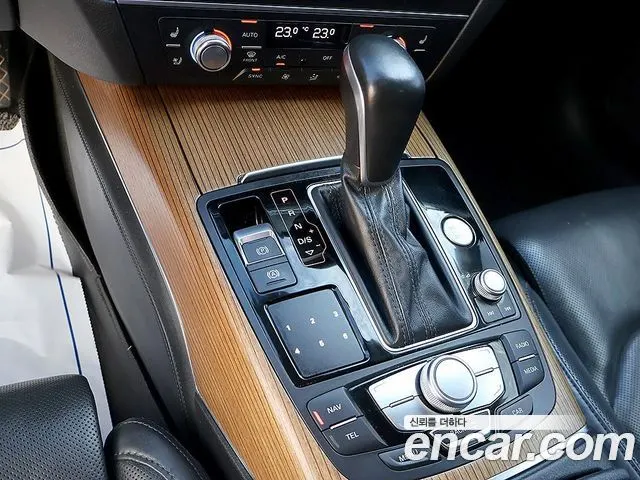 AUDI A6 2016 — 188 000 км, чёрный, Корея — под ключ — фото 7