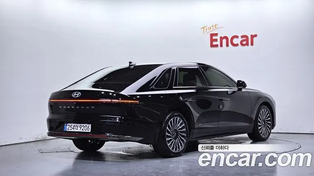 HYUNDAI GRANDEUR HYBRID GN7 2026