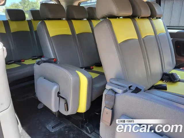 HYUNDAI GRAND STAREX 2019 — 60 361 км, жёлтый, Корея — под ключ — фото 10