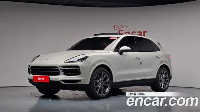 PORSCHE CAYENNE 2021