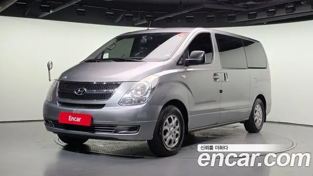 HYUNDAI GRAND STAREX 2016 — 230 061 км, серебристый, Корея — под ключ — фото 1
