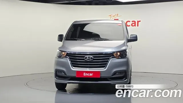 HYUNDAI GRAND STAREX 2019 — 78 639 км, серебристо-серый, Корея — под ключ — фото 3