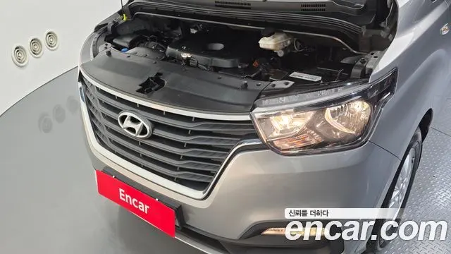 HYUNDAI GRAND STAREX 2019 — 78 639 км, серебристо-серый, Корея — под ключ — фото 6
