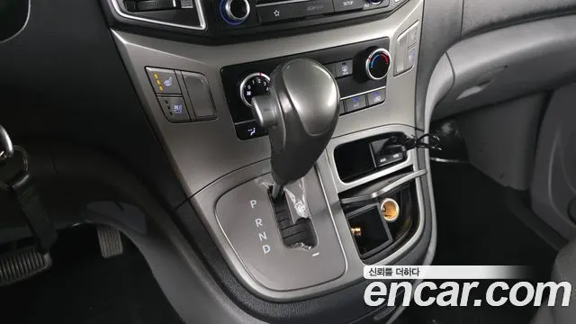 HYUNDAI GRAND STAREX 2019 — 78 639 км, серебристо-серый, Корея — под ключ — фото 9