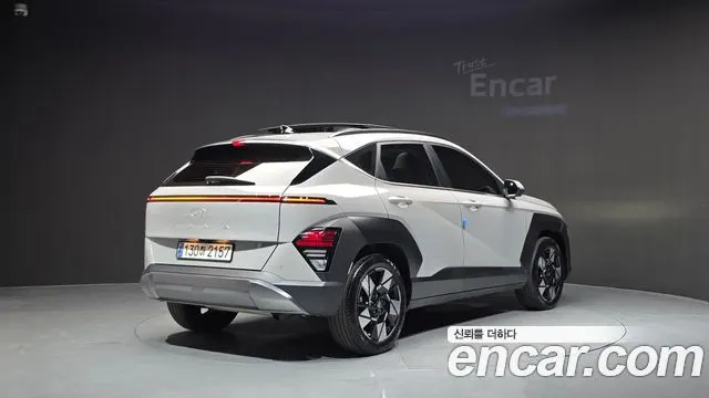 HYUNDAI KONA HYBRID 2023 — 55 816 км, серебристо-серый, Корея — под ключ — фото 2