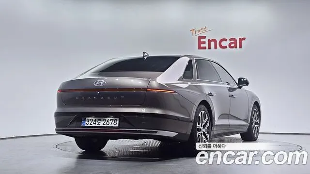 HYUNDAI GRANDEUR HYBRID 2023 — 126 416 км, серебристо-серый, Корея — под ключ — фото 2