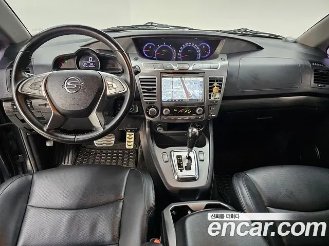 KGM KORANDO TURISMO 2017 — 92 000 км, серый, Корея — под ключ — фото 5