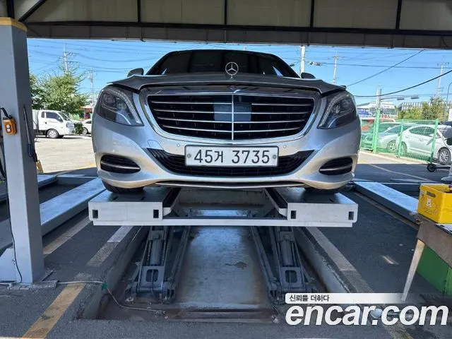 MERCEDES-BENZ S-CLASS W222 2015 — 202 398 км, серебристый, Корея — под ключ — фото 1