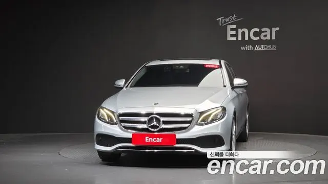 MERCEDES-BENZ E-CLASS W213 2018 — 191 487 км, серебристый, Корея — под ключ — фото 3