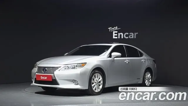 LEXUS ES300H 2015