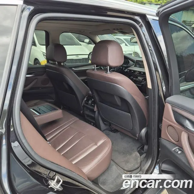BMW X5 2017 — 227 000 км, чёрный, Корея — под ключ — фото 11