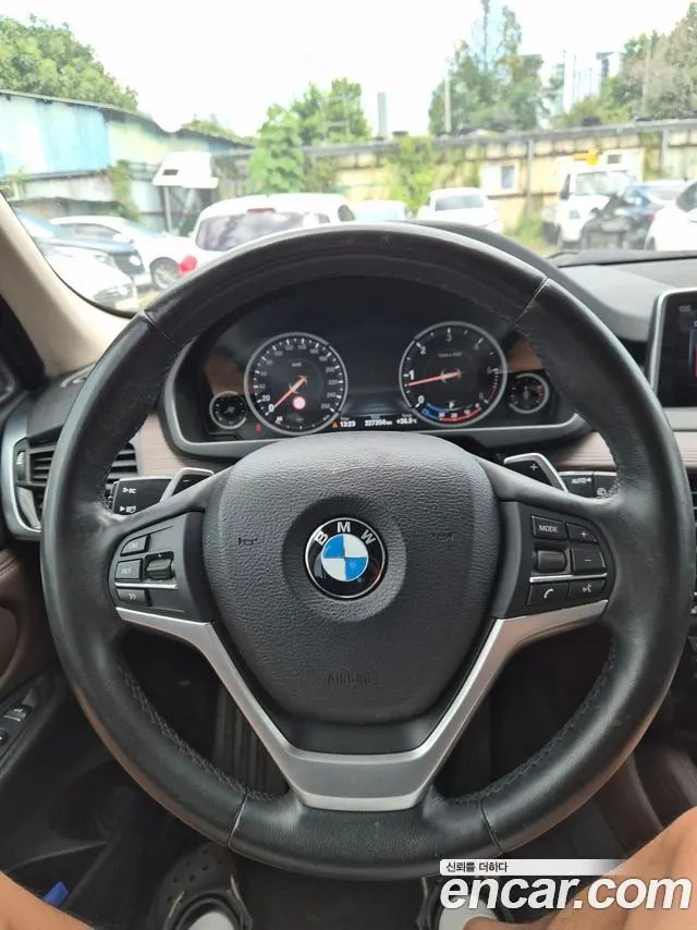 BMW X5 2017 — 227 000 км, чёрный, Корея — под ключ — фото 7