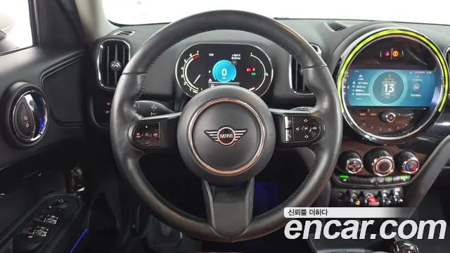 MINI COOPER COUNTRYMAN 2022 — 31 395 км, тёмно-зелёный, Корея — под ключ — фото 12