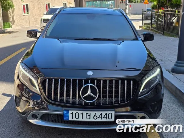 MERCEDES-BENZ GLA-CLASS X156 2015