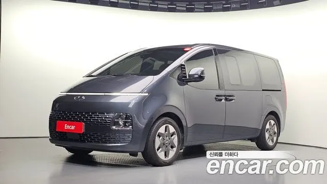 HYUNDAI STARIA 2023