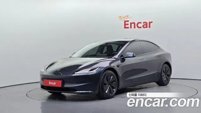 TESLA MODEL 3 2025